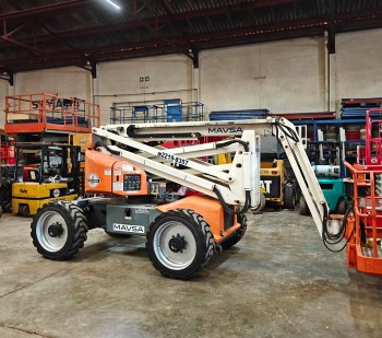 Plataforma articulada diésel SNORKEL A46JRT