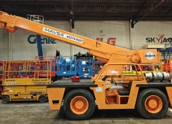 IC 200 - Broderson Grúa Industrial 