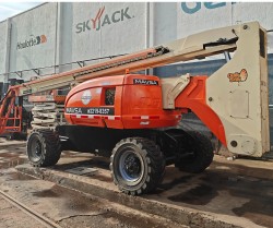 JLG 800 AJ Plataforma Articulada 4X4