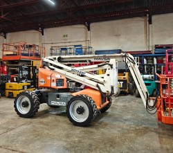 Plataforma articulada diésel SNORKEL A46JRT